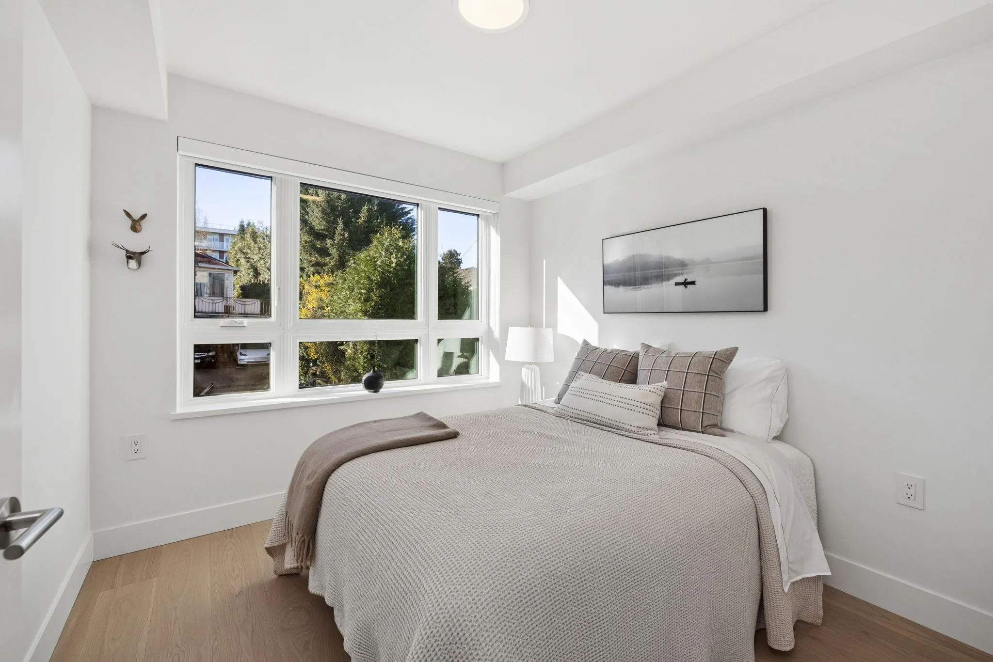 578 W 24 Avenue #222