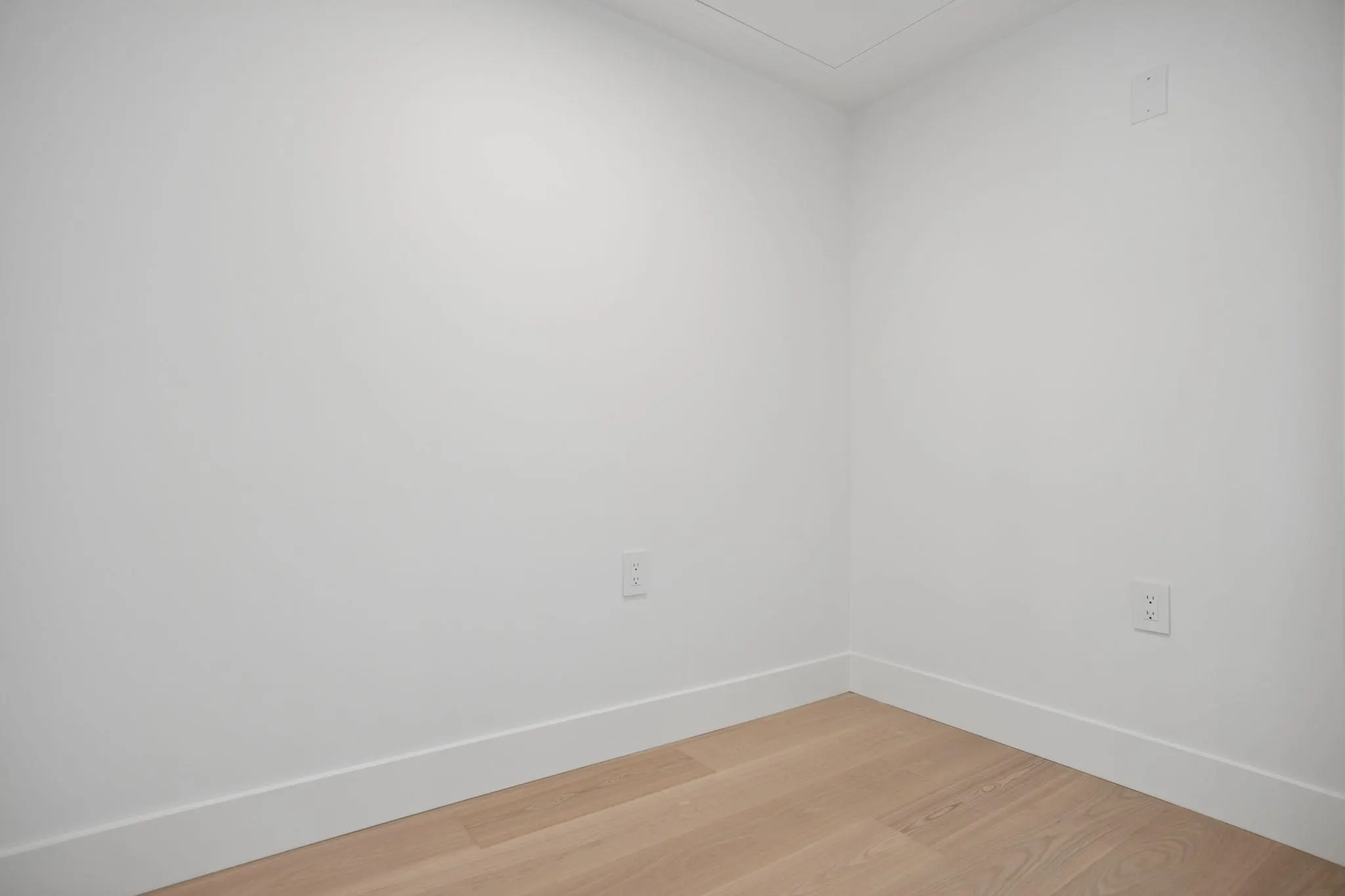 578 W 24 Avenue #202
