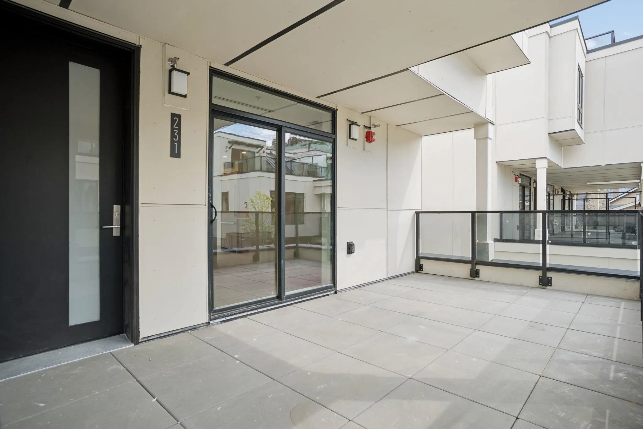 578 W 24 Avenue #202