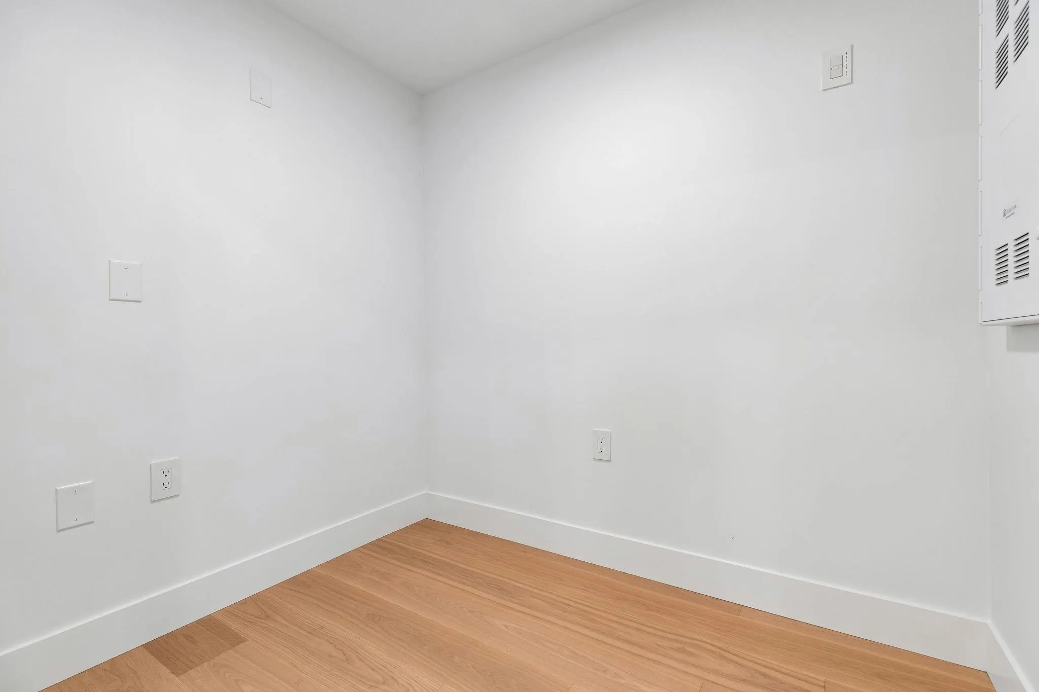 578 W 24 Avenue #122