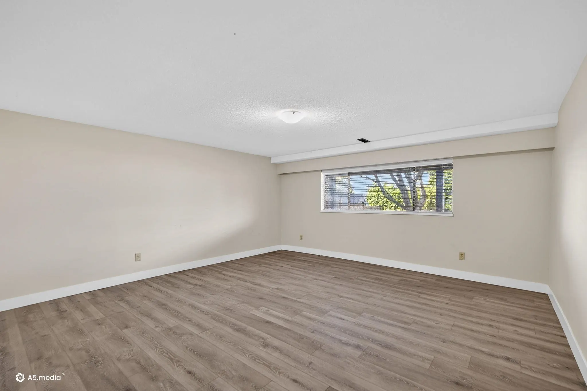 14085 114a Avenue