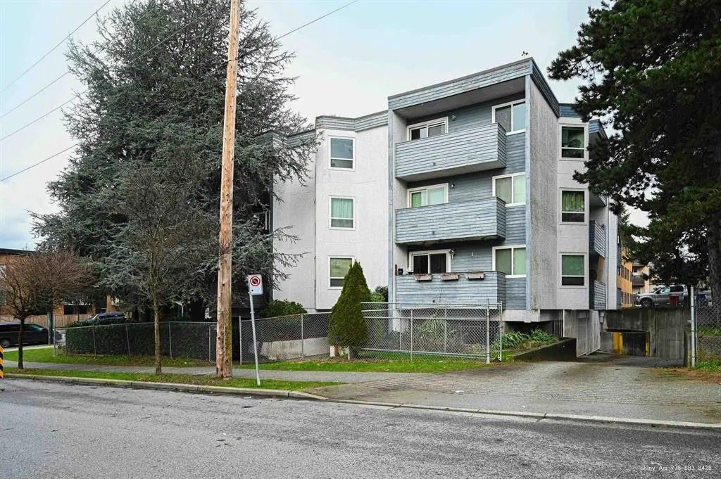 16 Lakewood Drive #406