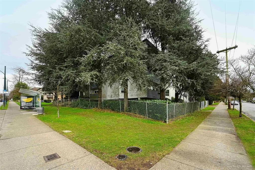 16 Lakewood Drive #406