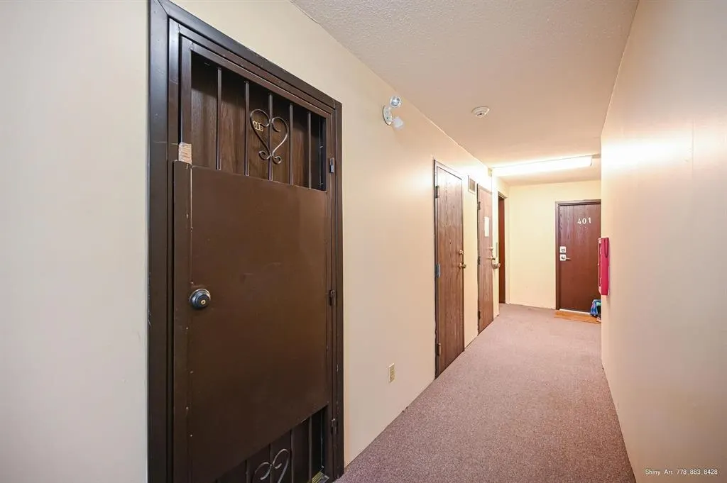 16 Lakewood Drive #406