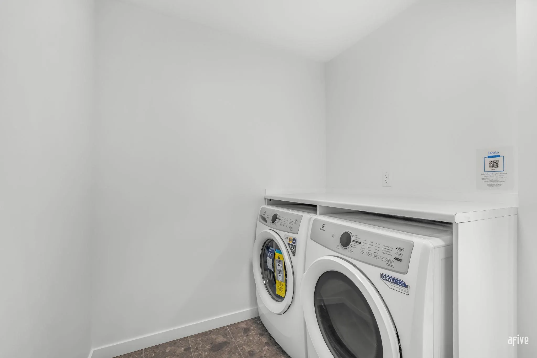 6585 195a Street #401