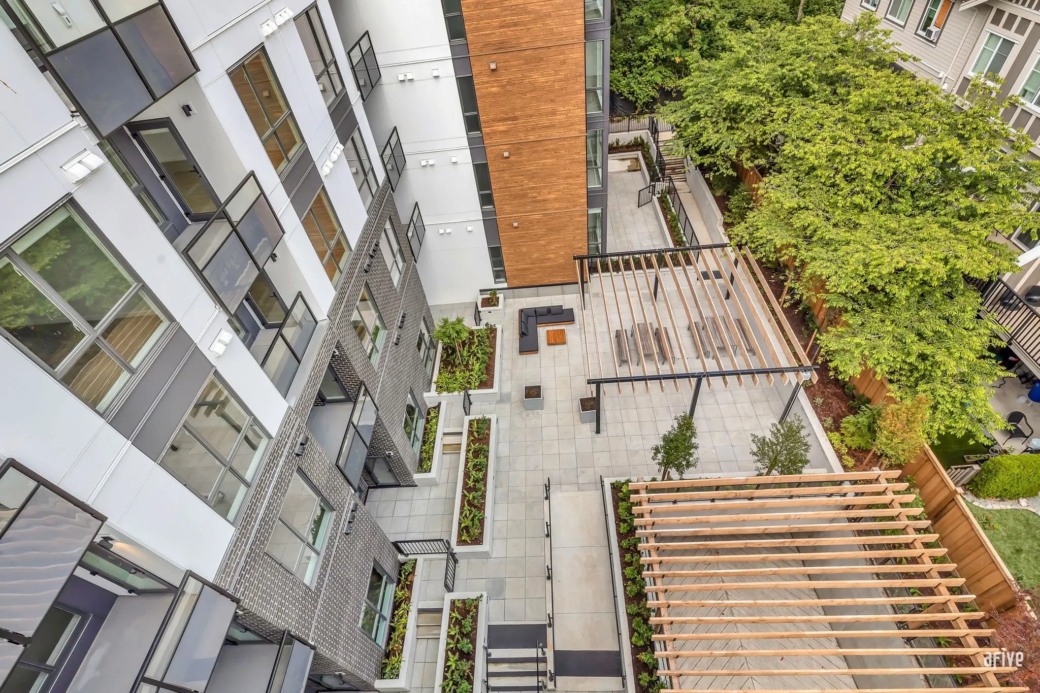 6585 195a Street #401