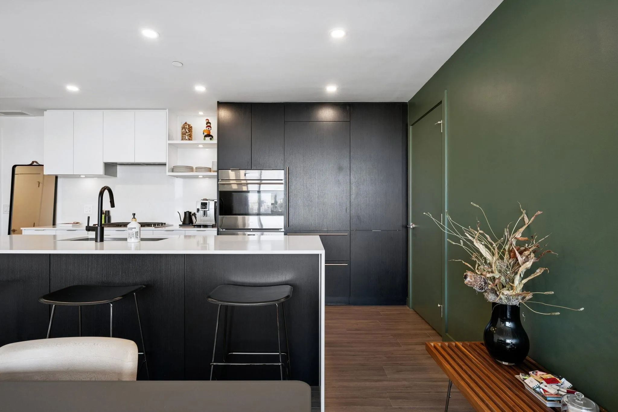 210 E 5th Avenue #802