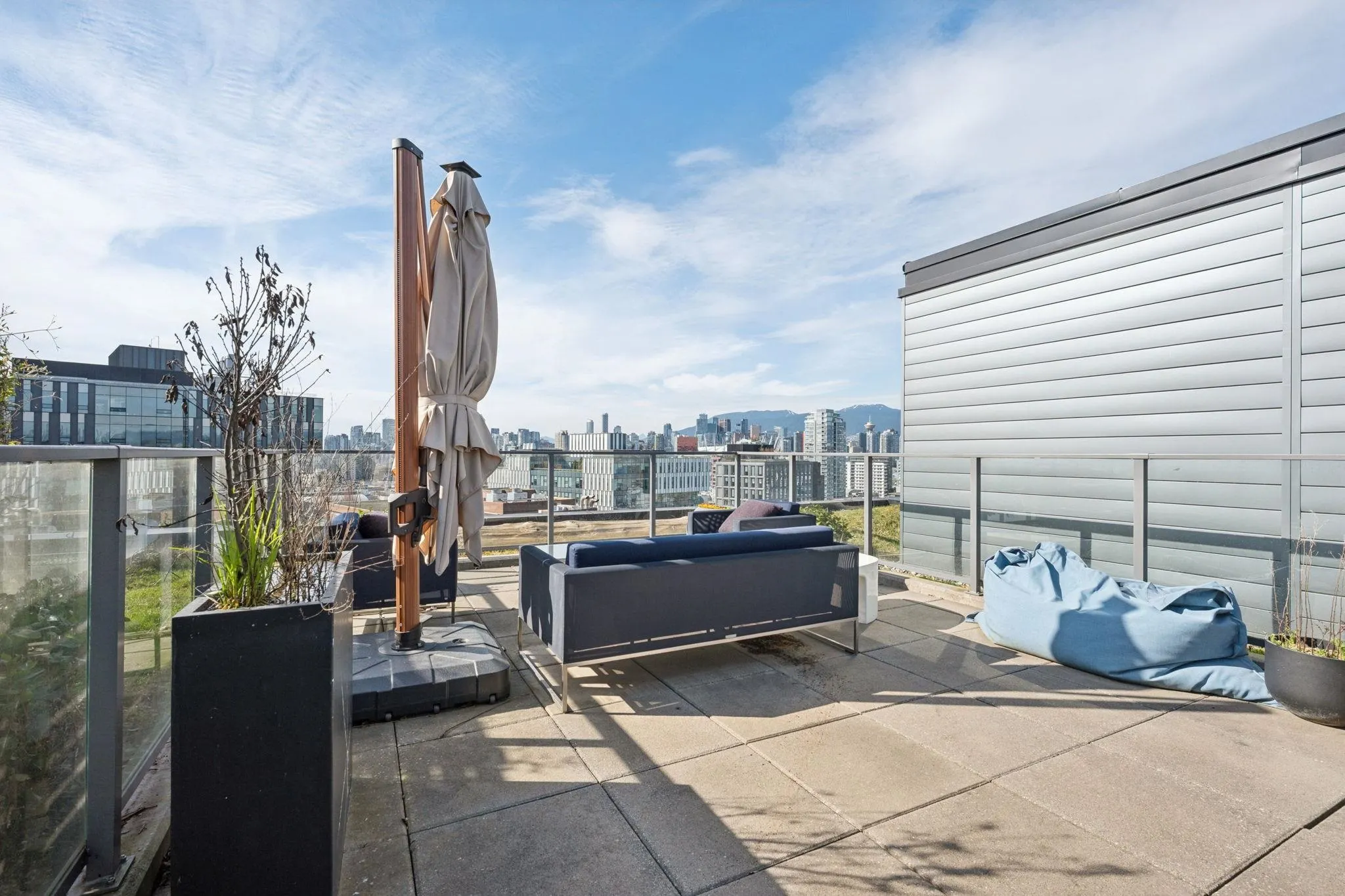 210 E 5th Avenue #802