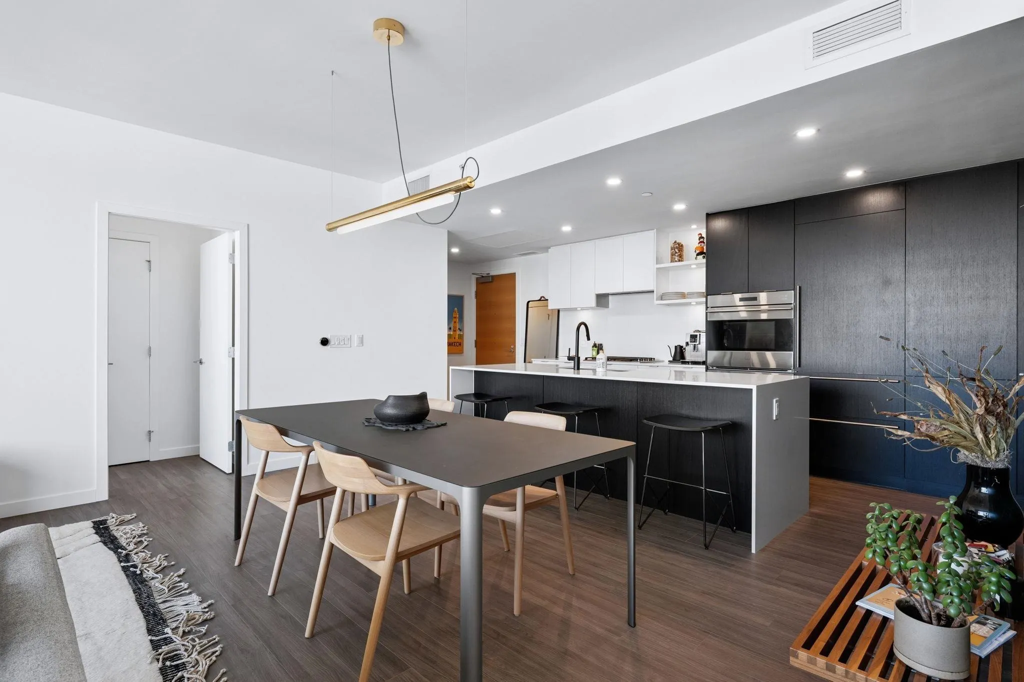210 E 5th Avenue #802