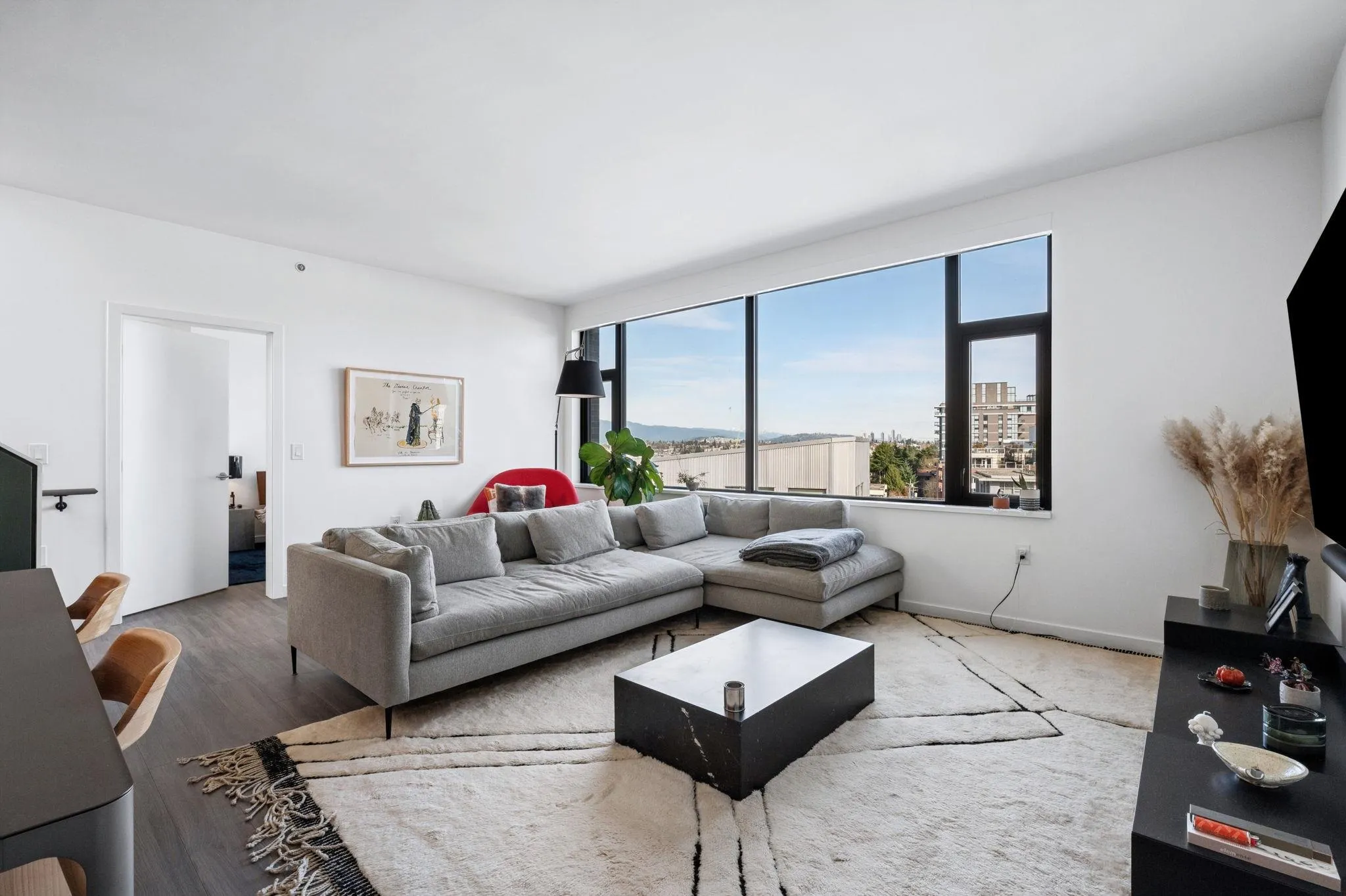 210 E 5th Avenue #802