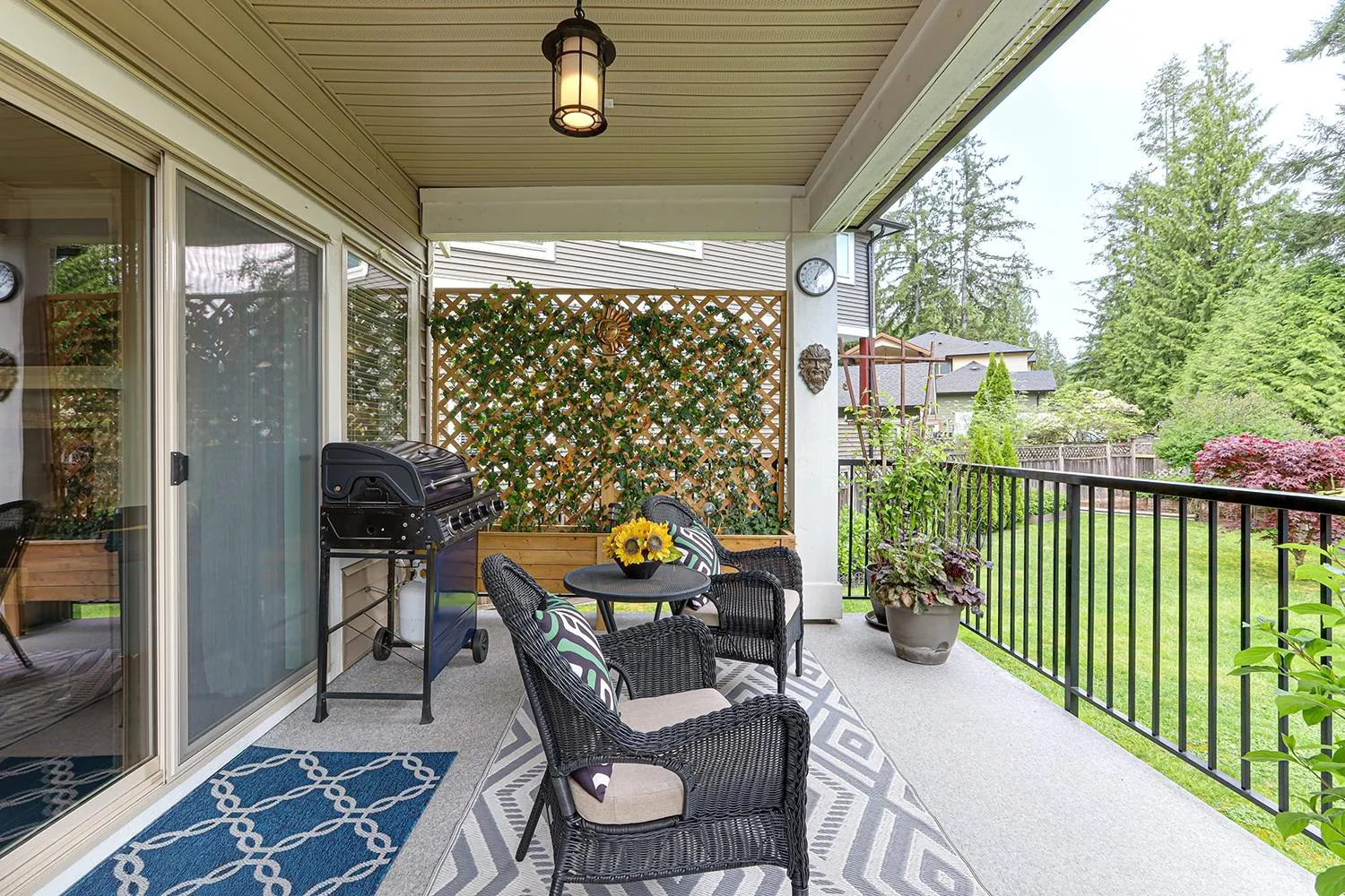 3968 Robin Place