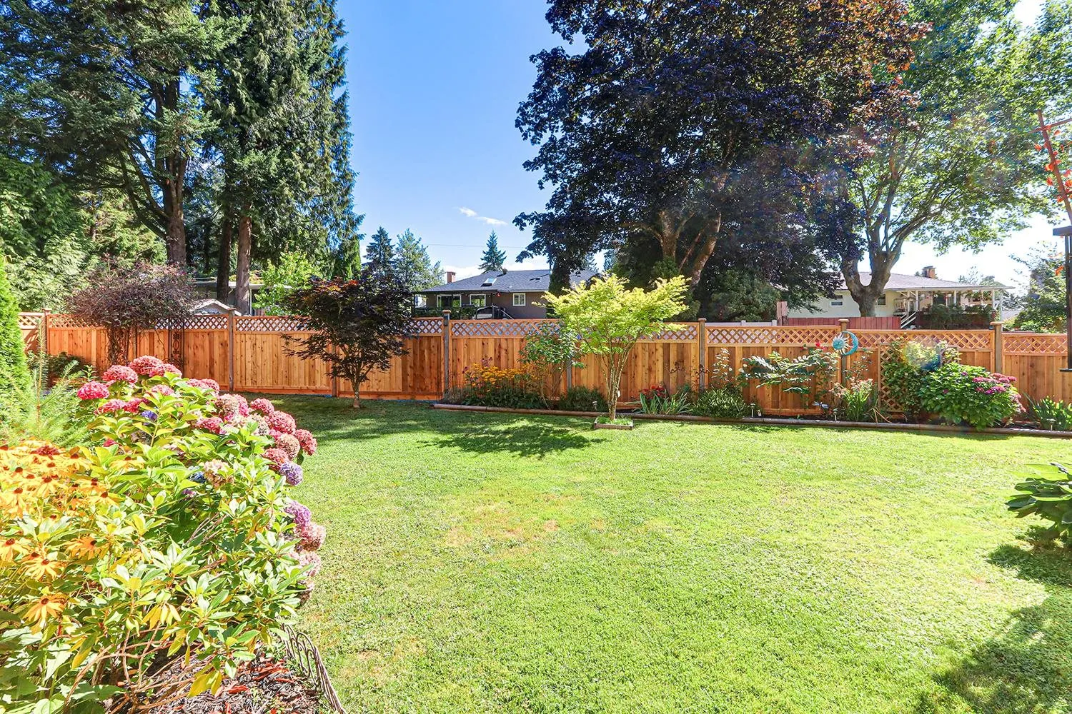 3968 Robin Place