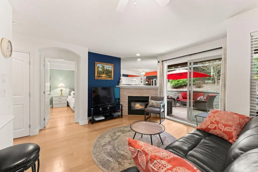 1550 Larkhall Crescent #29