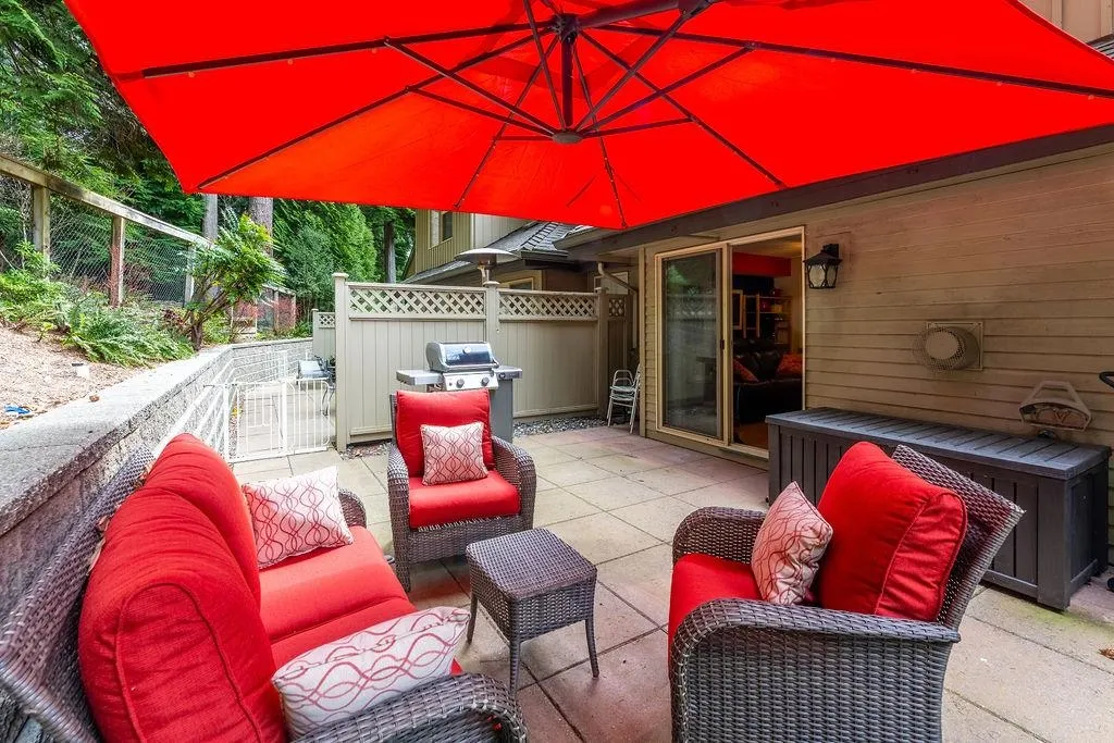 1550 Larkhall Crescent #29
