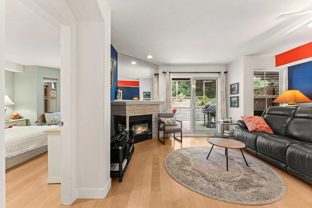 1550 Larkhall Crescent #29