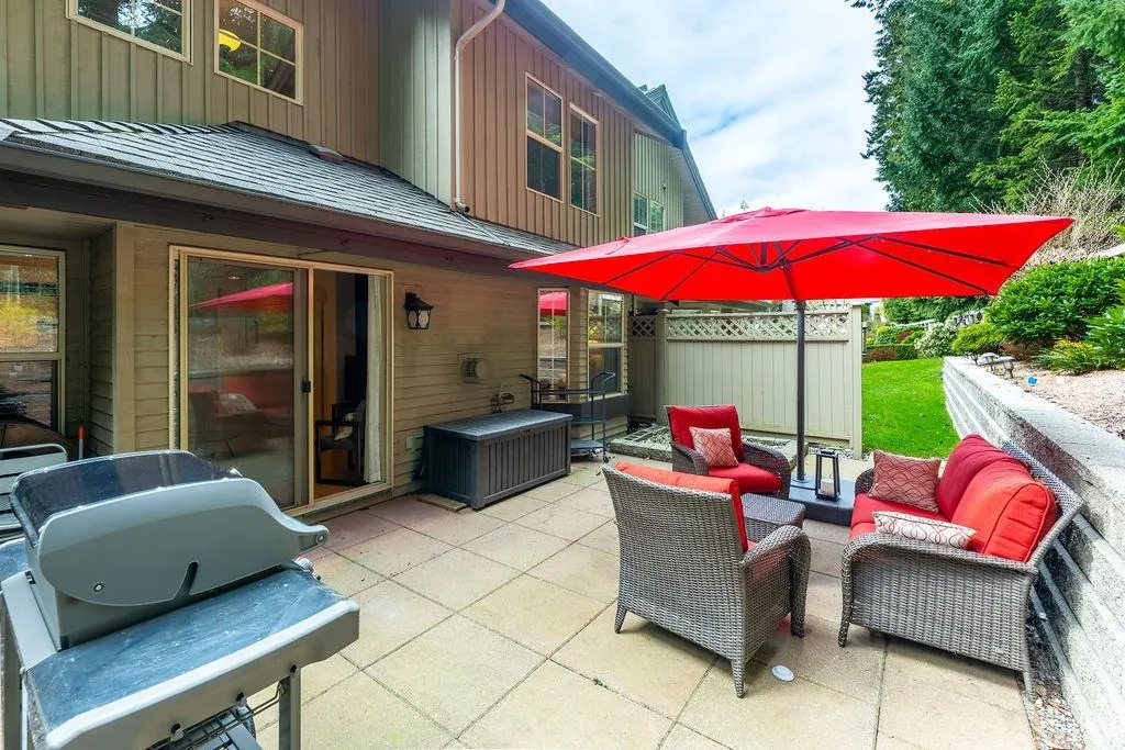 1550 Larkhall Crescent #29