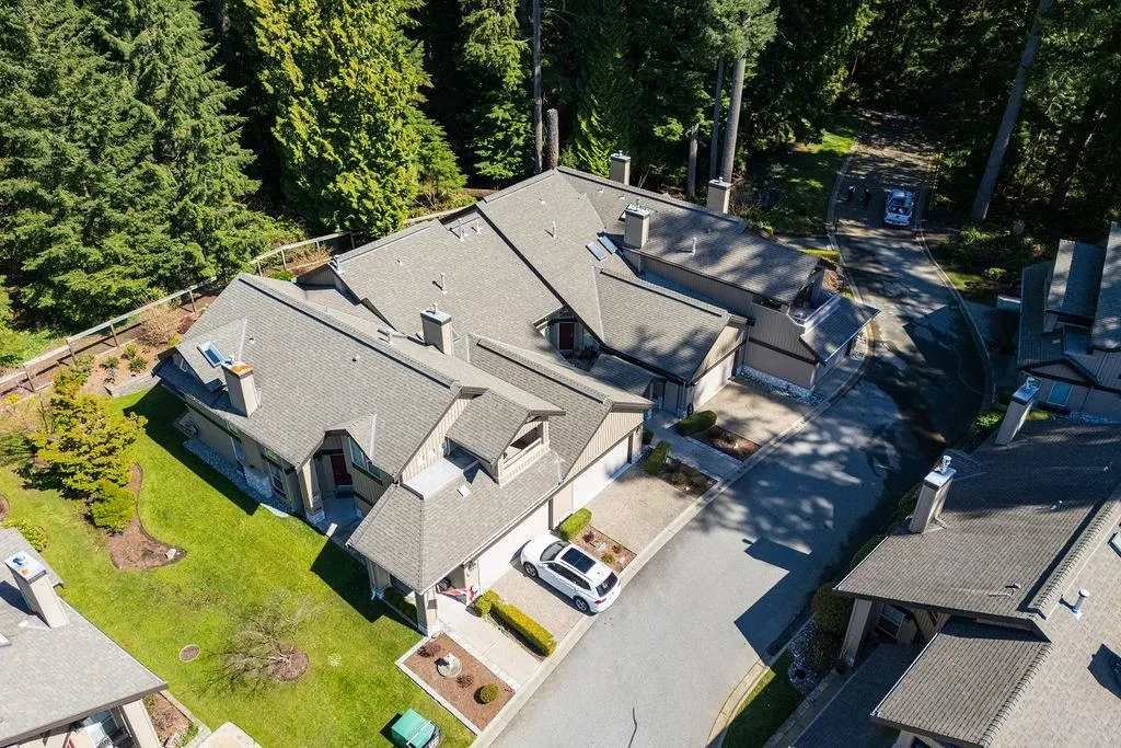 1550 Larkhall Crescent #29