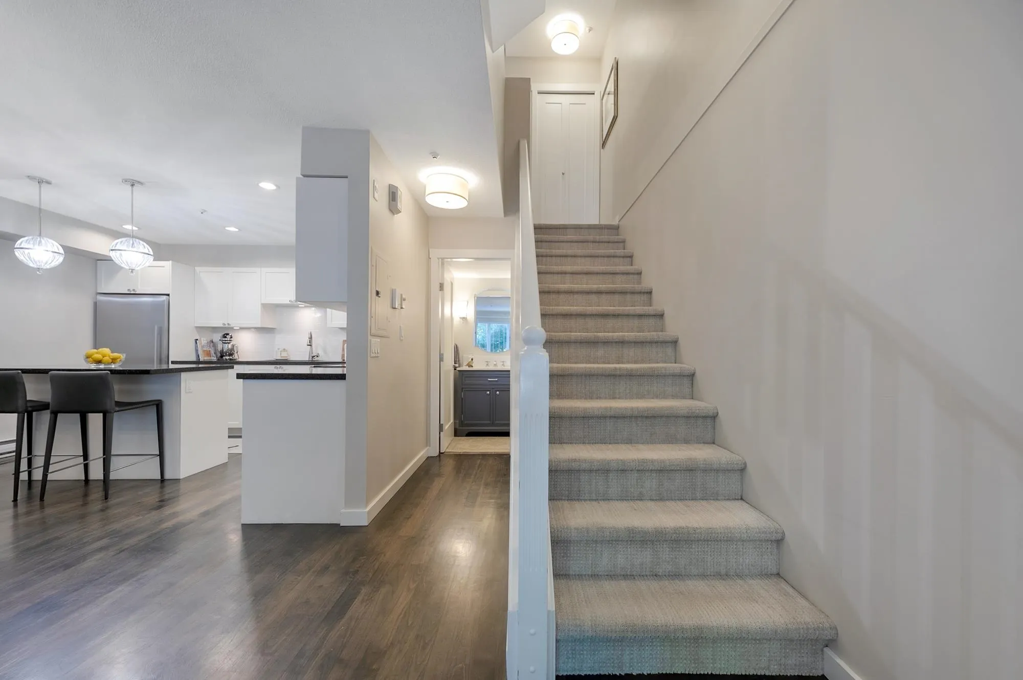 796 W 15th Avenue
