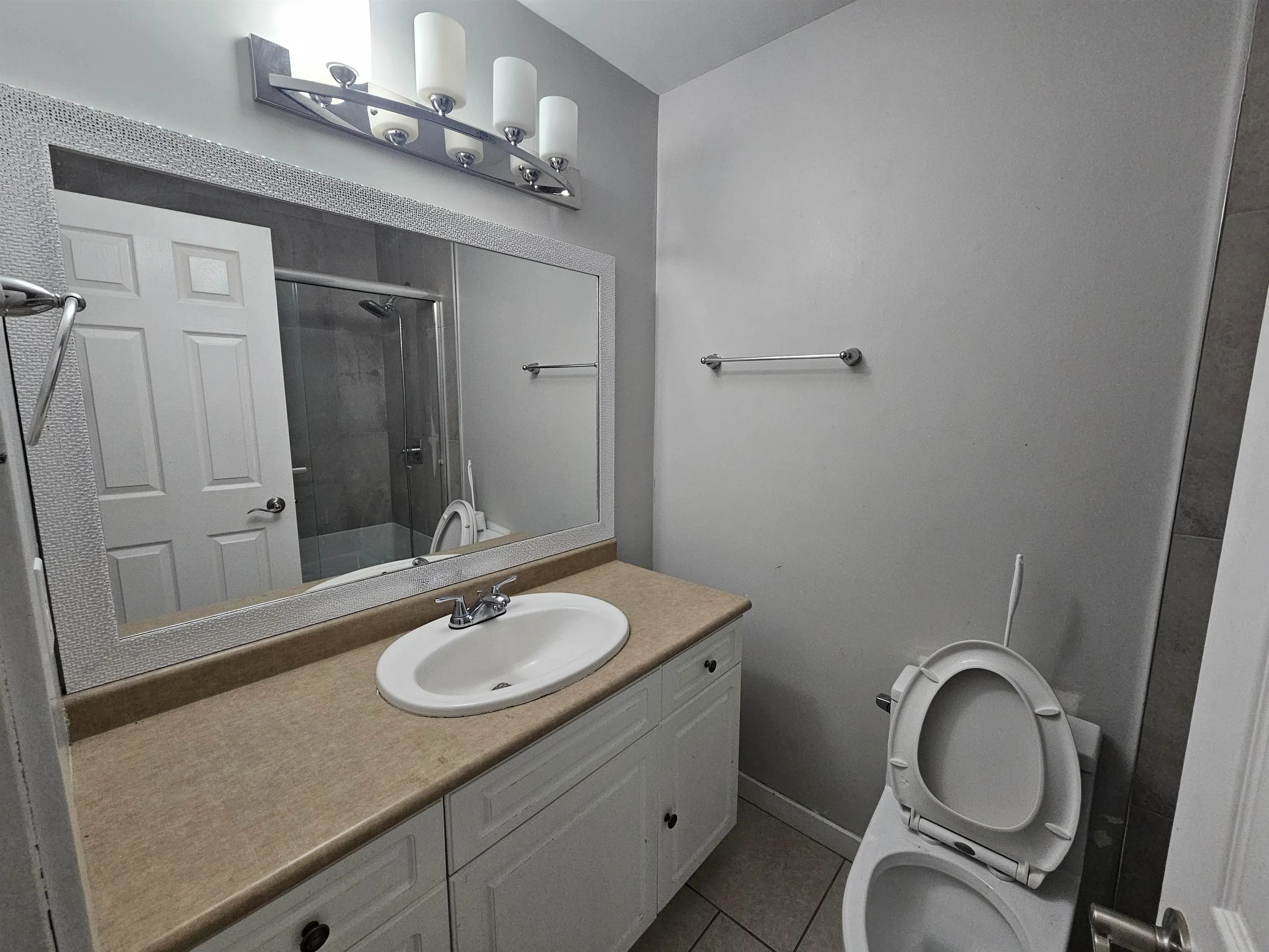 3043 270 Street #304