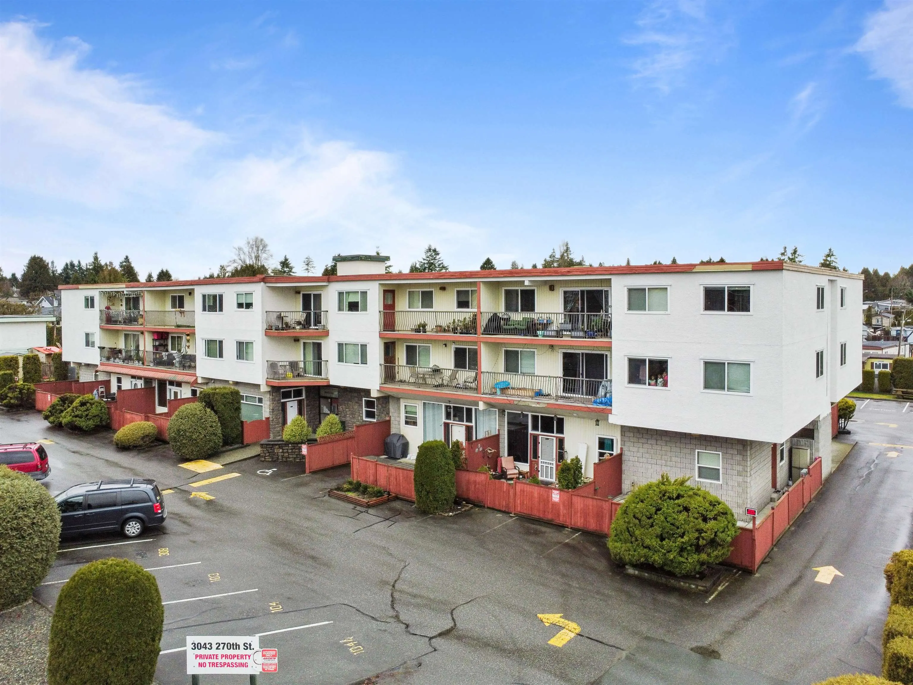3043 270 Street #304