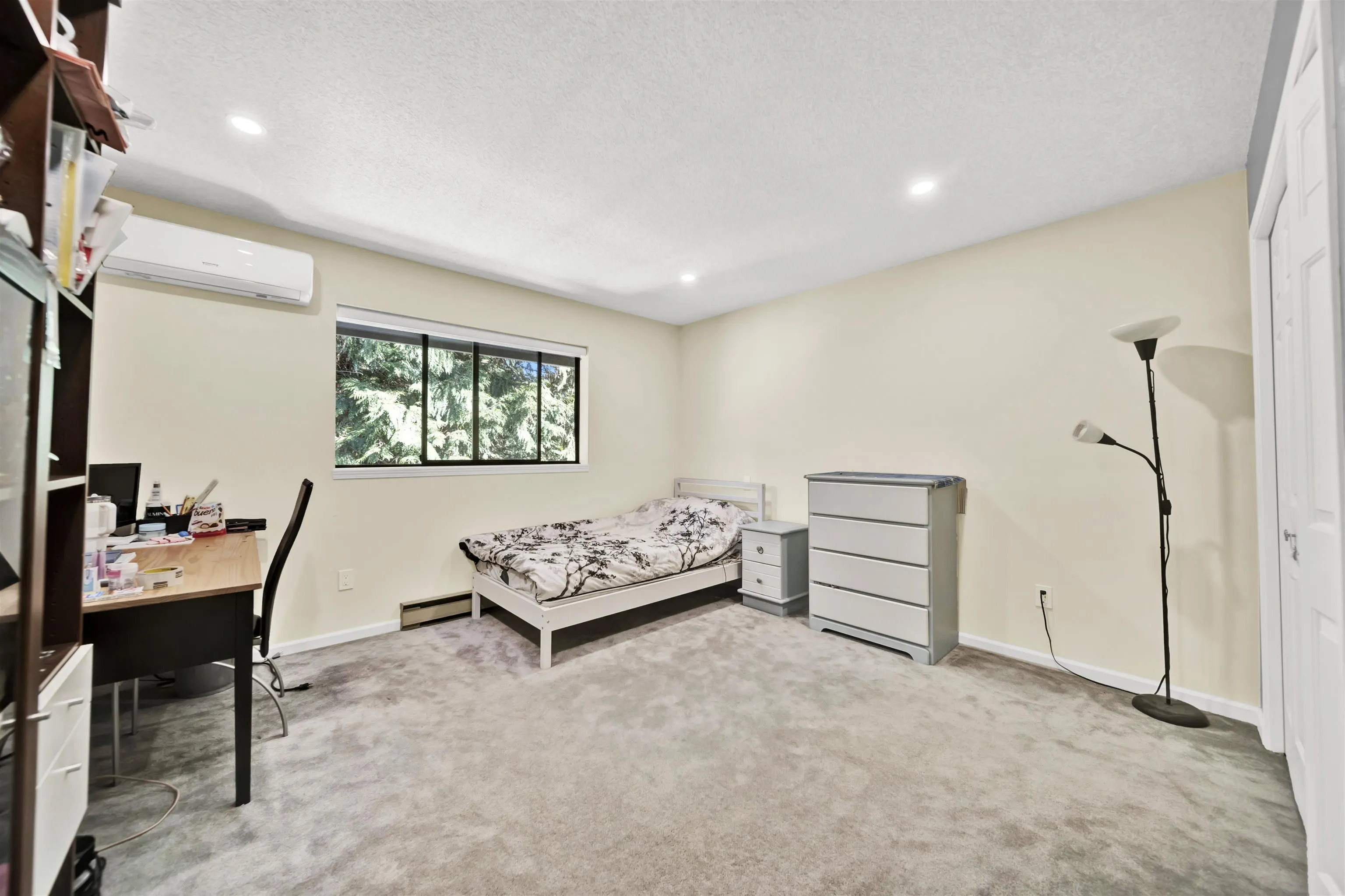 1206 Pacific Drive