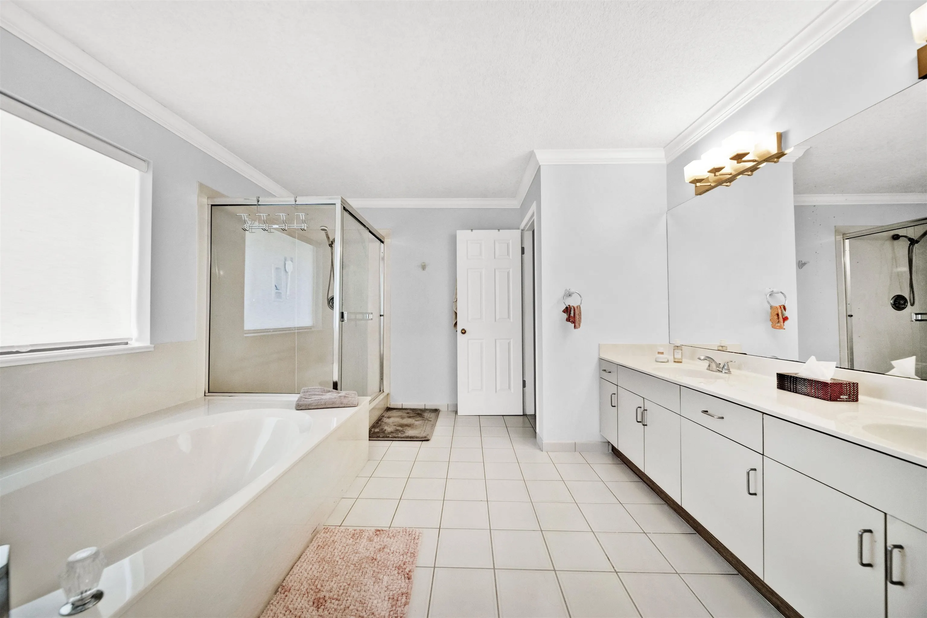 1206 Pacific Drive