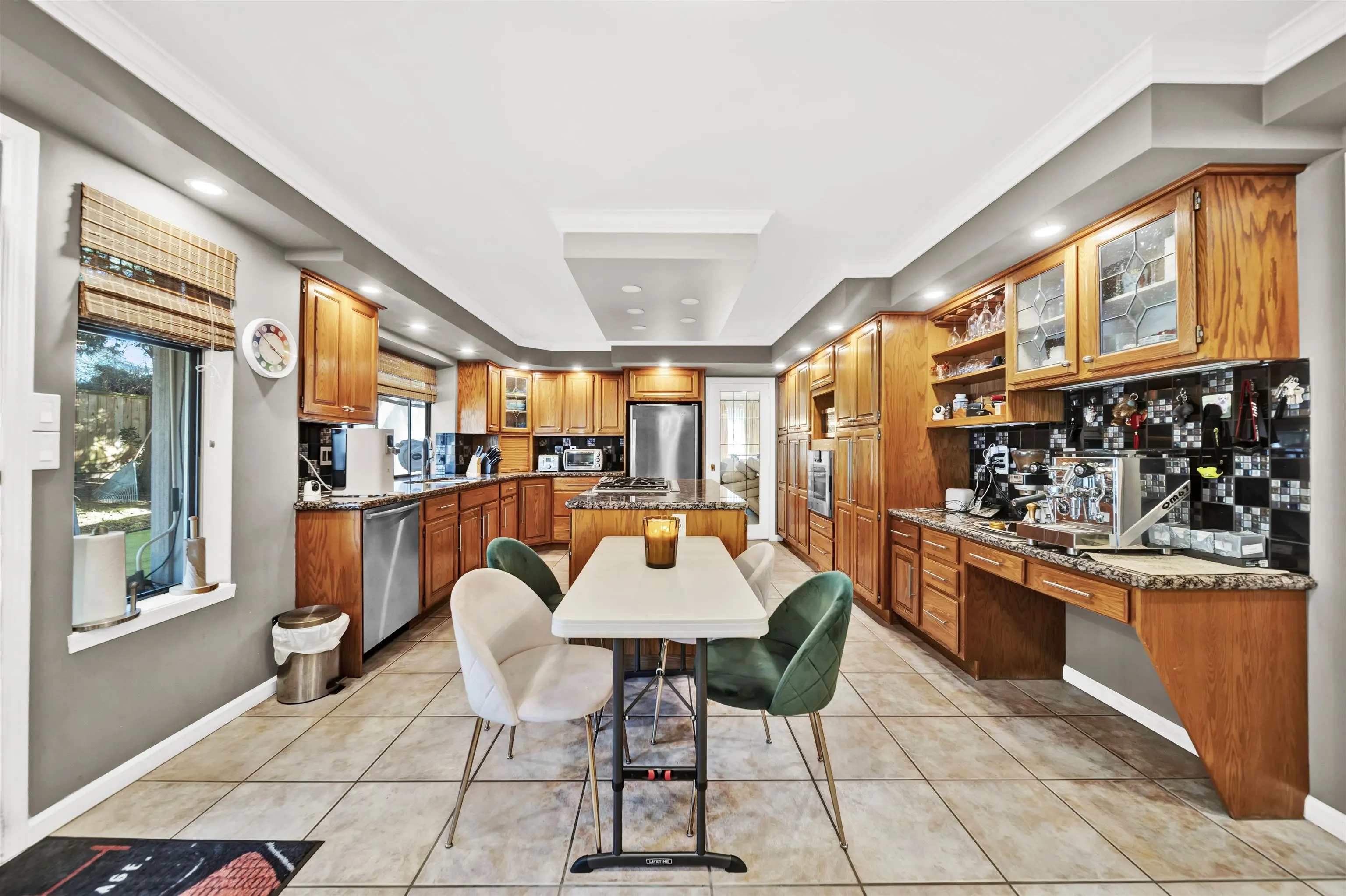 1206 Pacific Drive