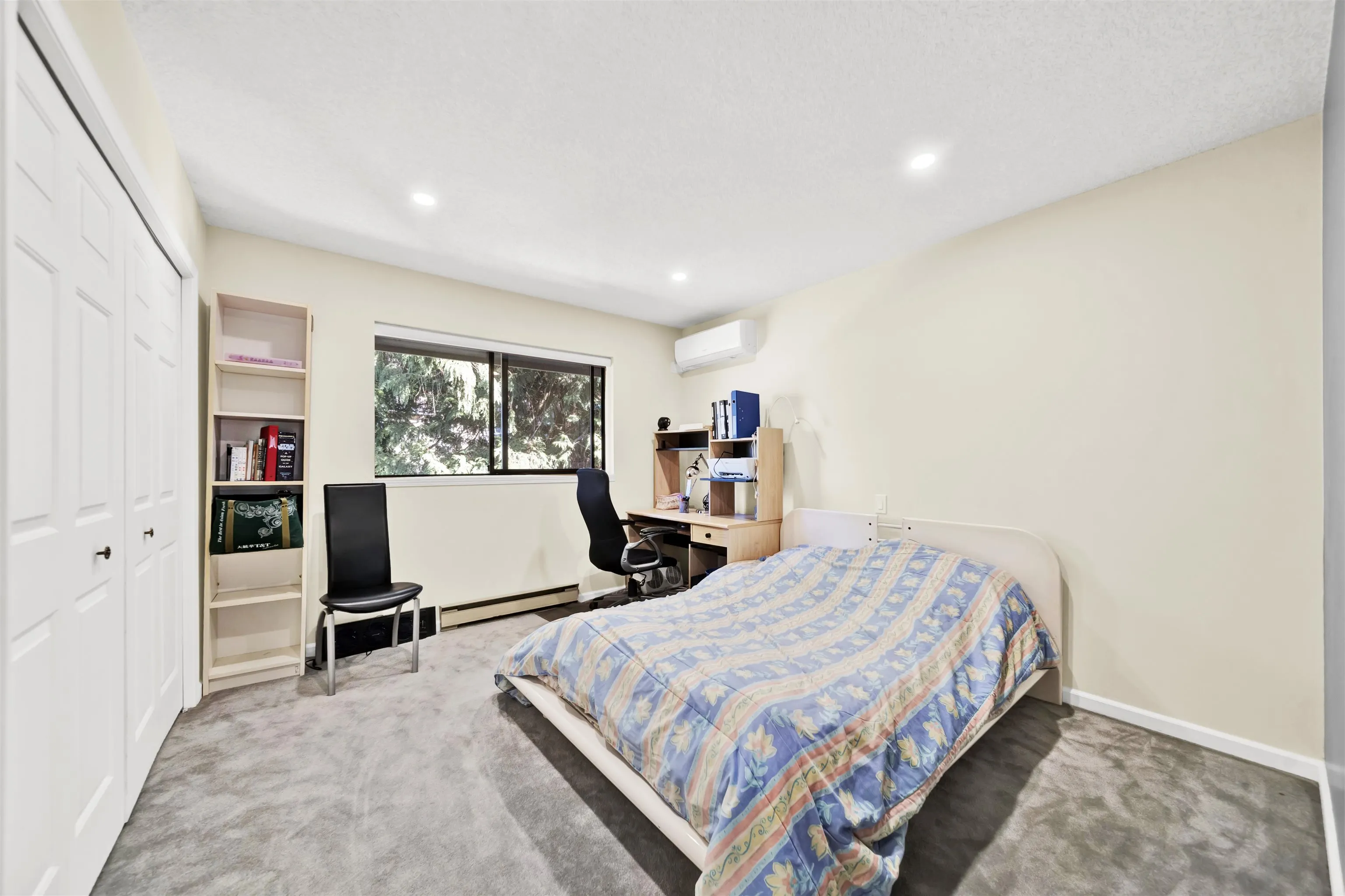 1206 Pacific Drive