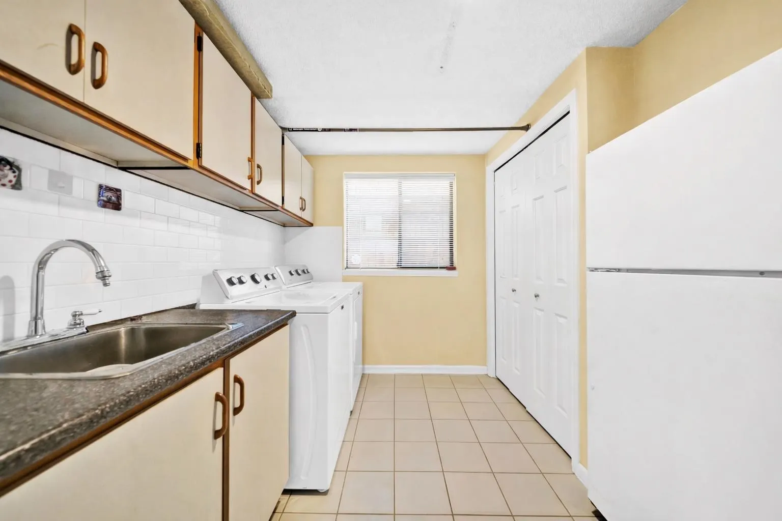 1206 Pacific Drive