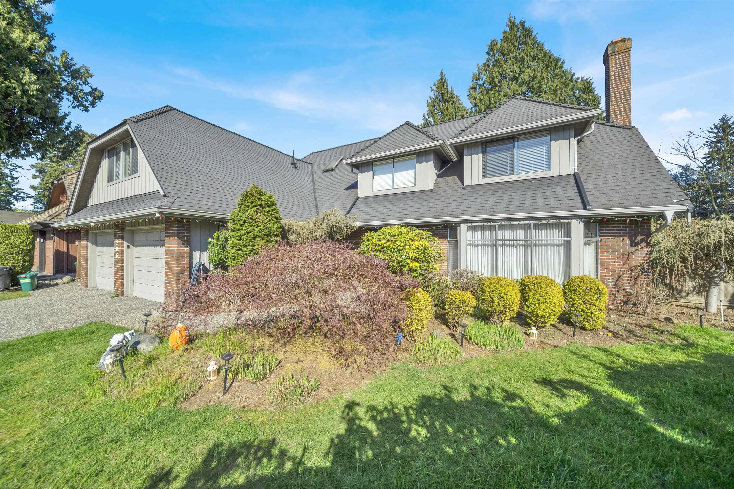 1206 Pacific Drive