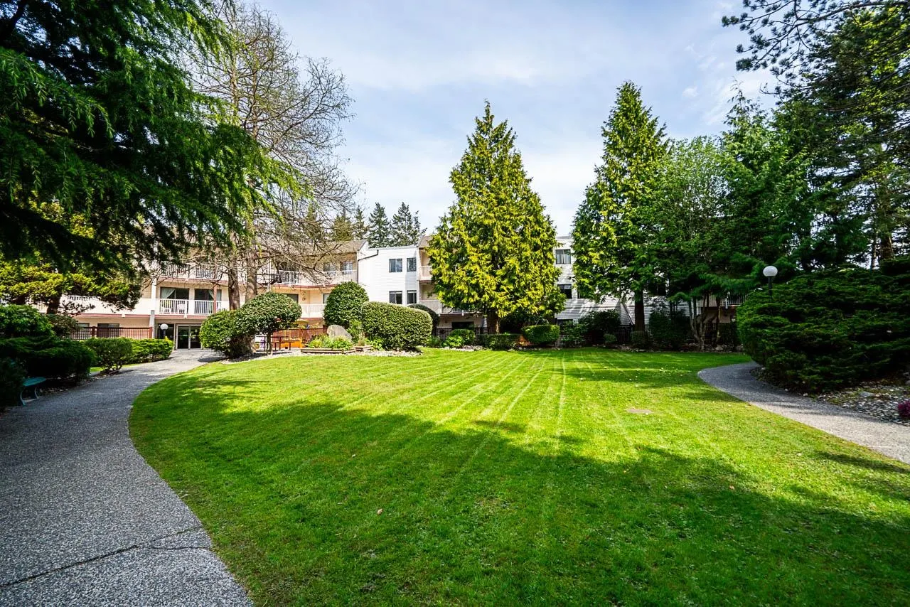 12890 17 Avenue #204