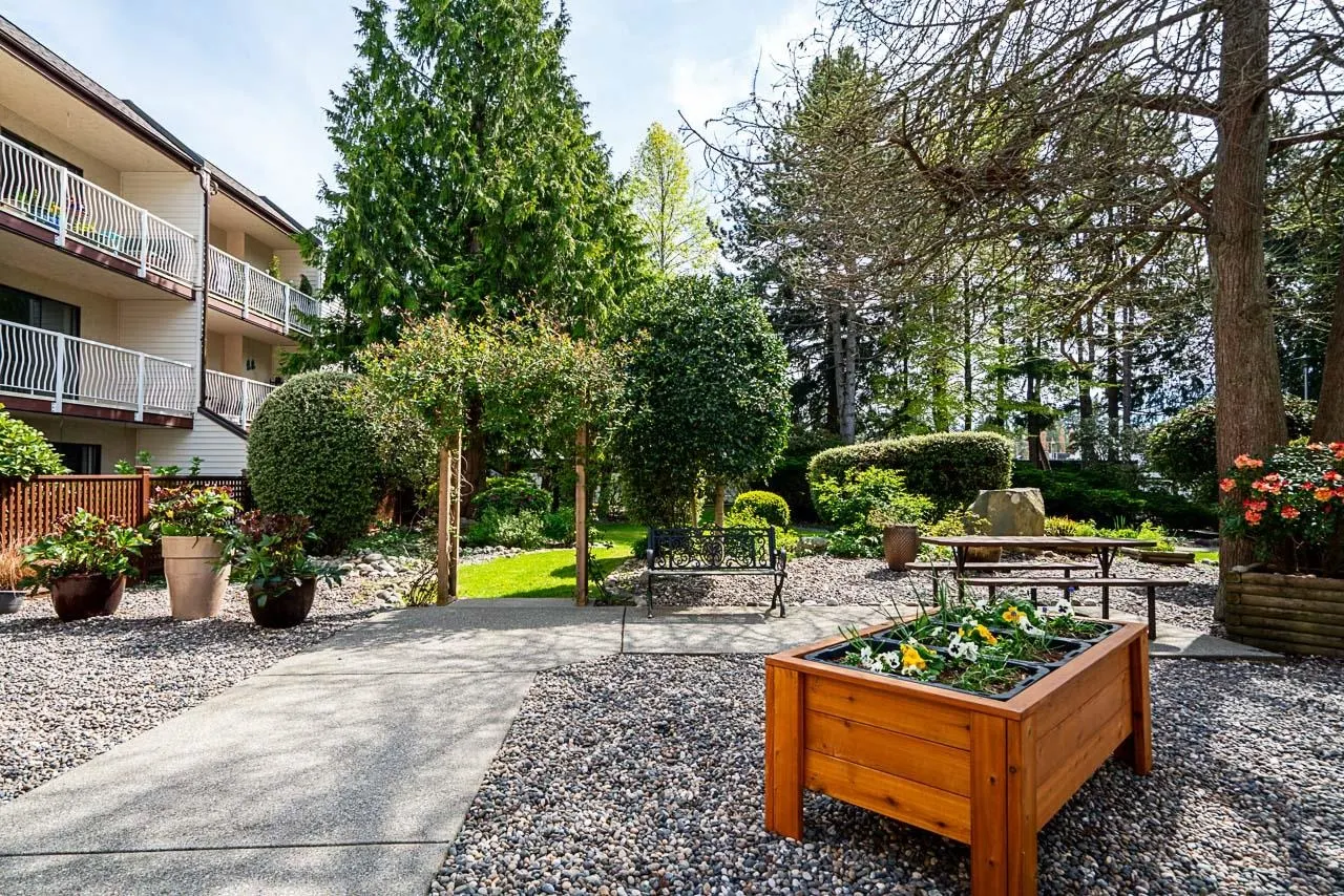 12890 17 Avenue #204