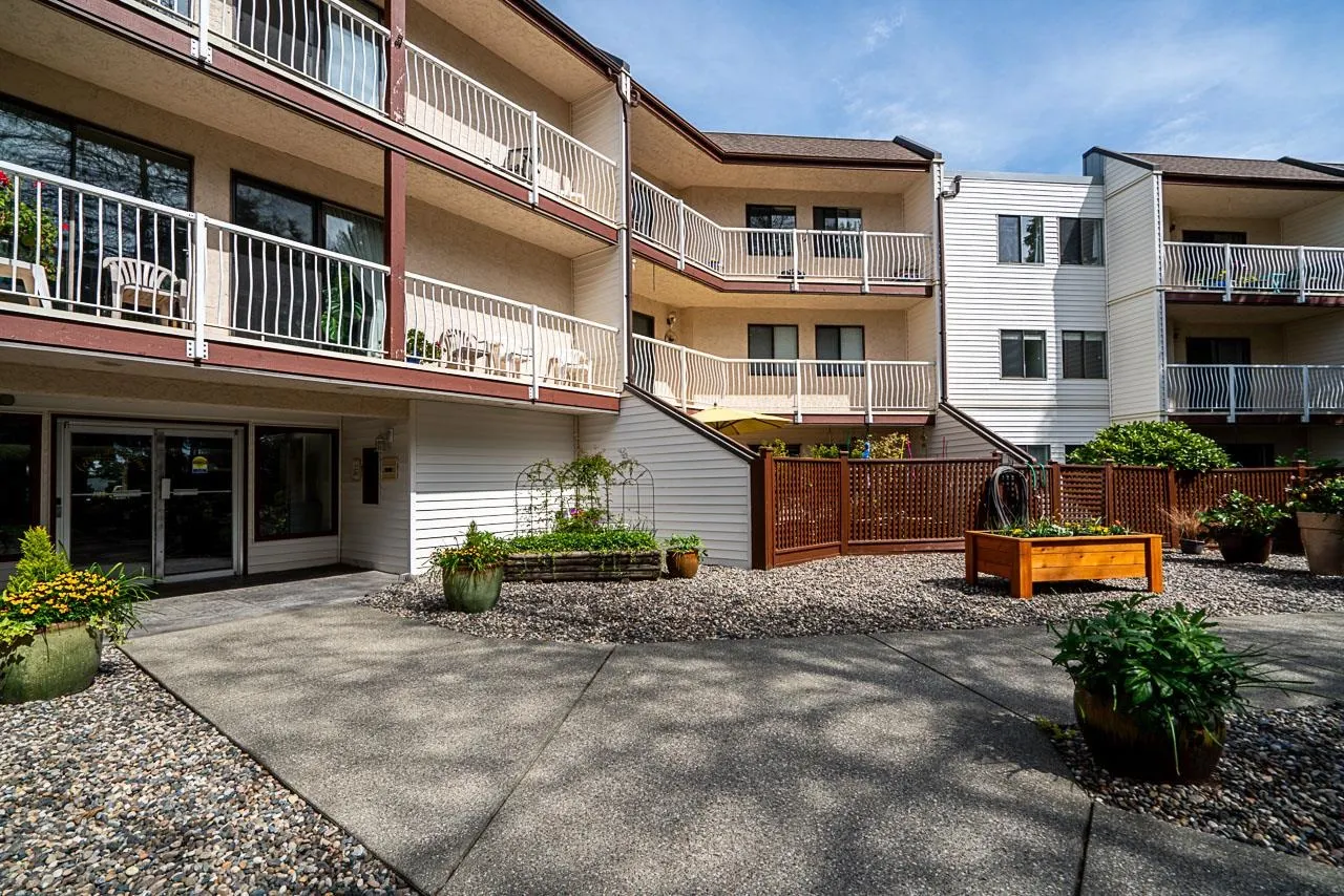 12890 17 Avenue #204