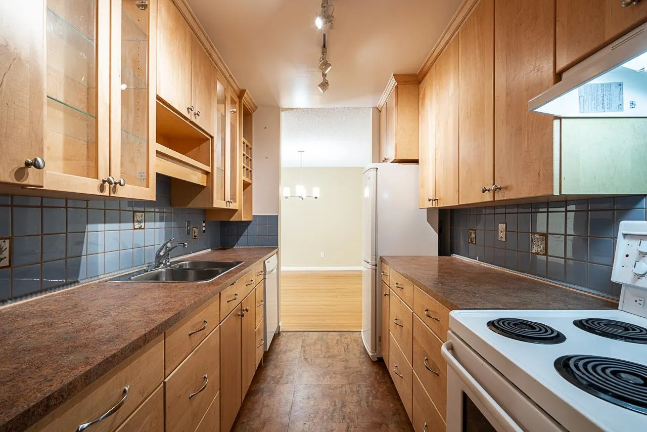 12890 17 Avenue #204