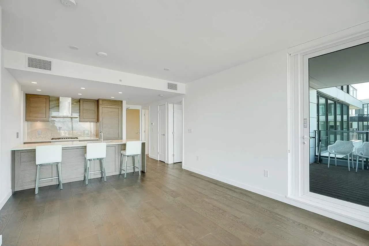 5629 Birney Avenue #2008