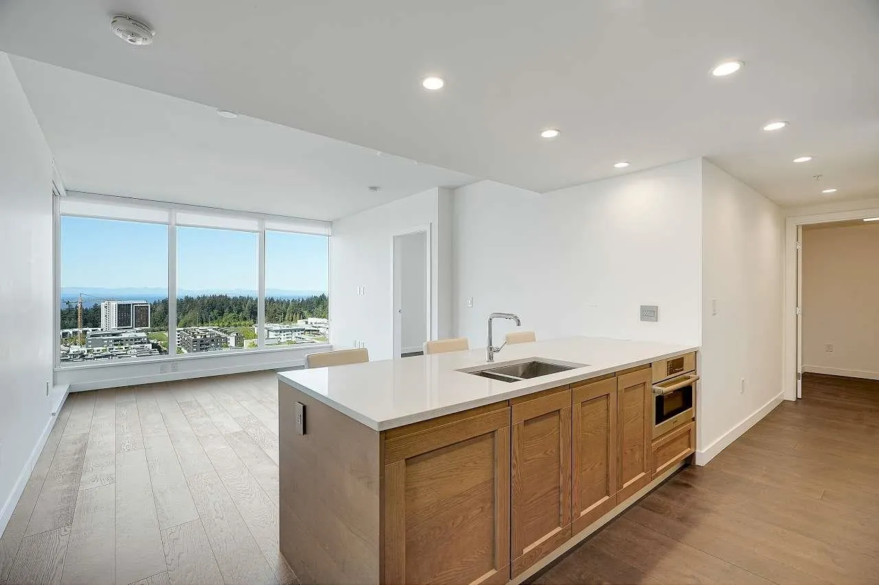 5629 Birney Avenue #2008