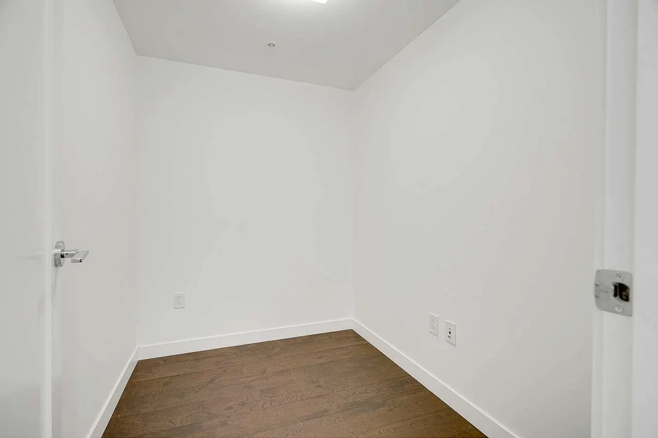 5629 Birney Avenue #2008