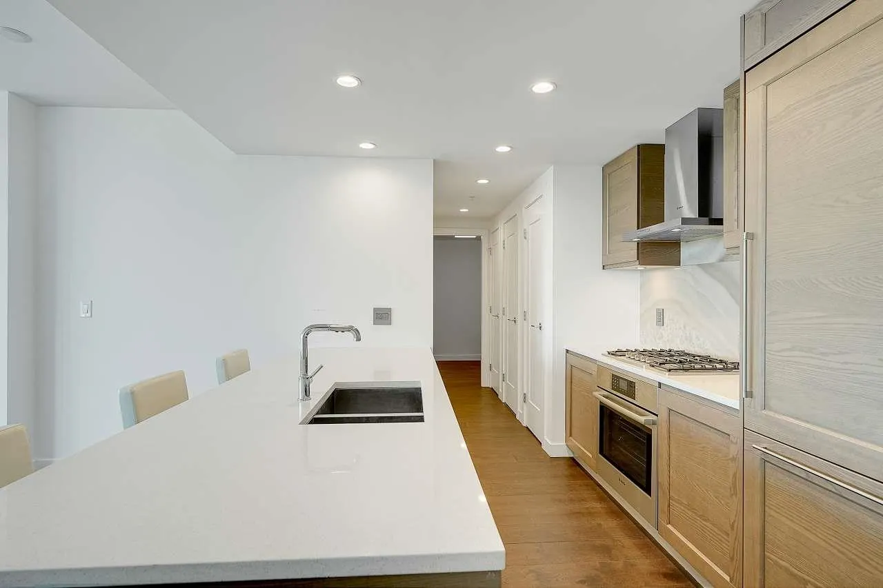 5629 Birney Avenue #2008