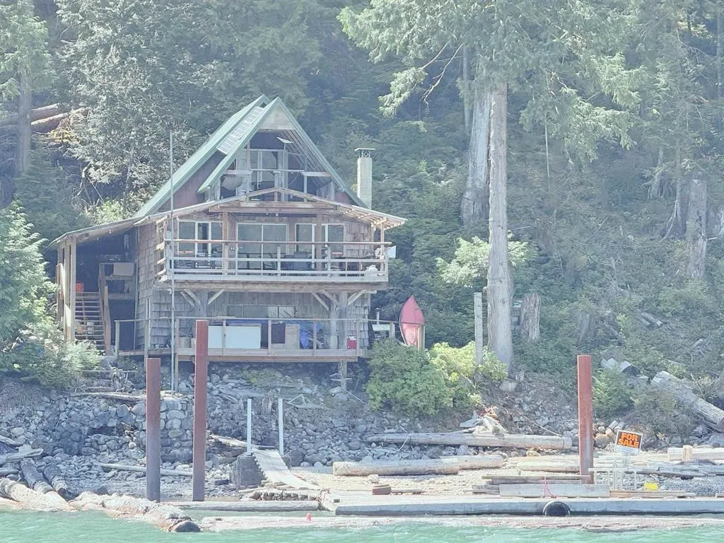 4 Debeck Creek