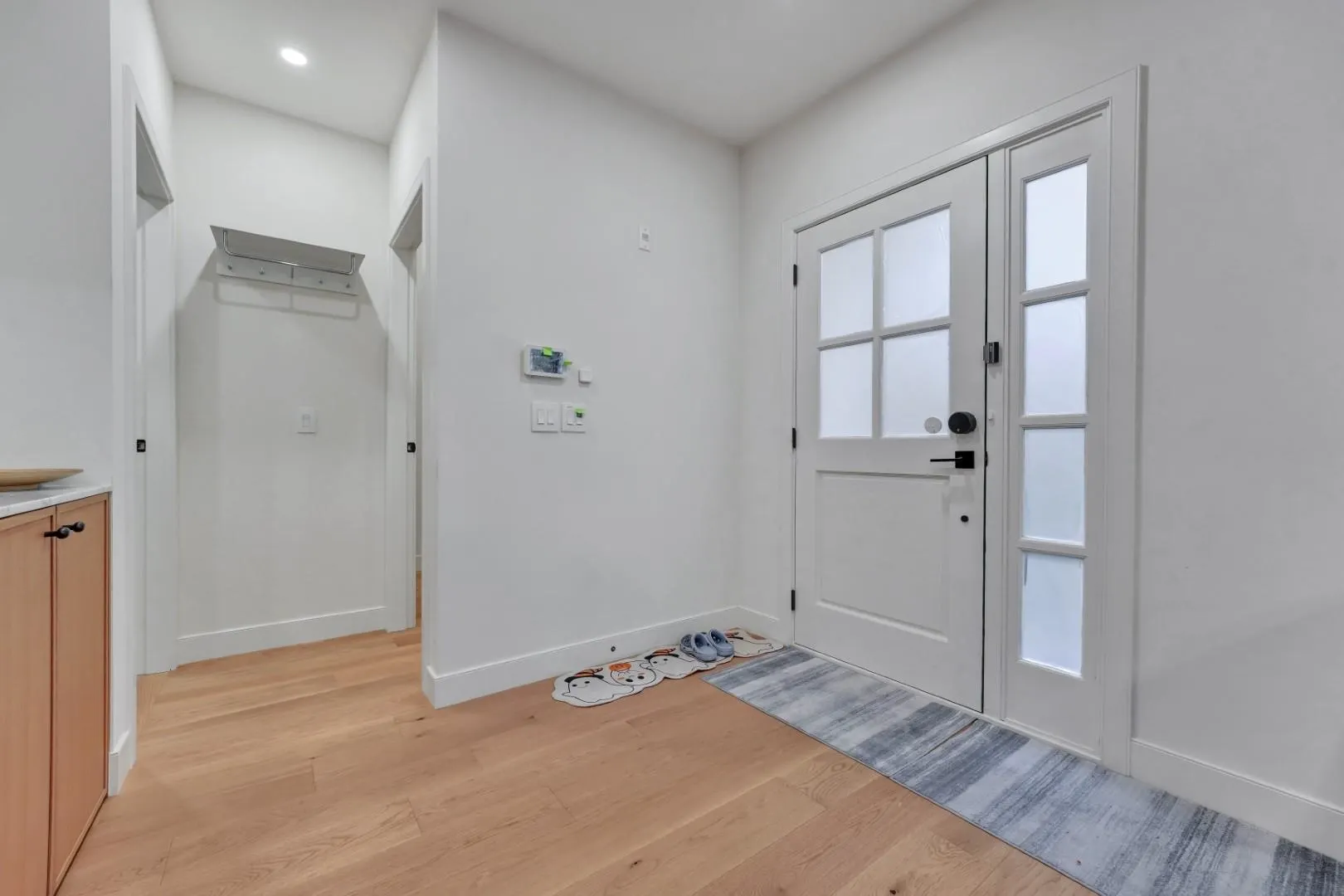 1232 W 26th Avenue