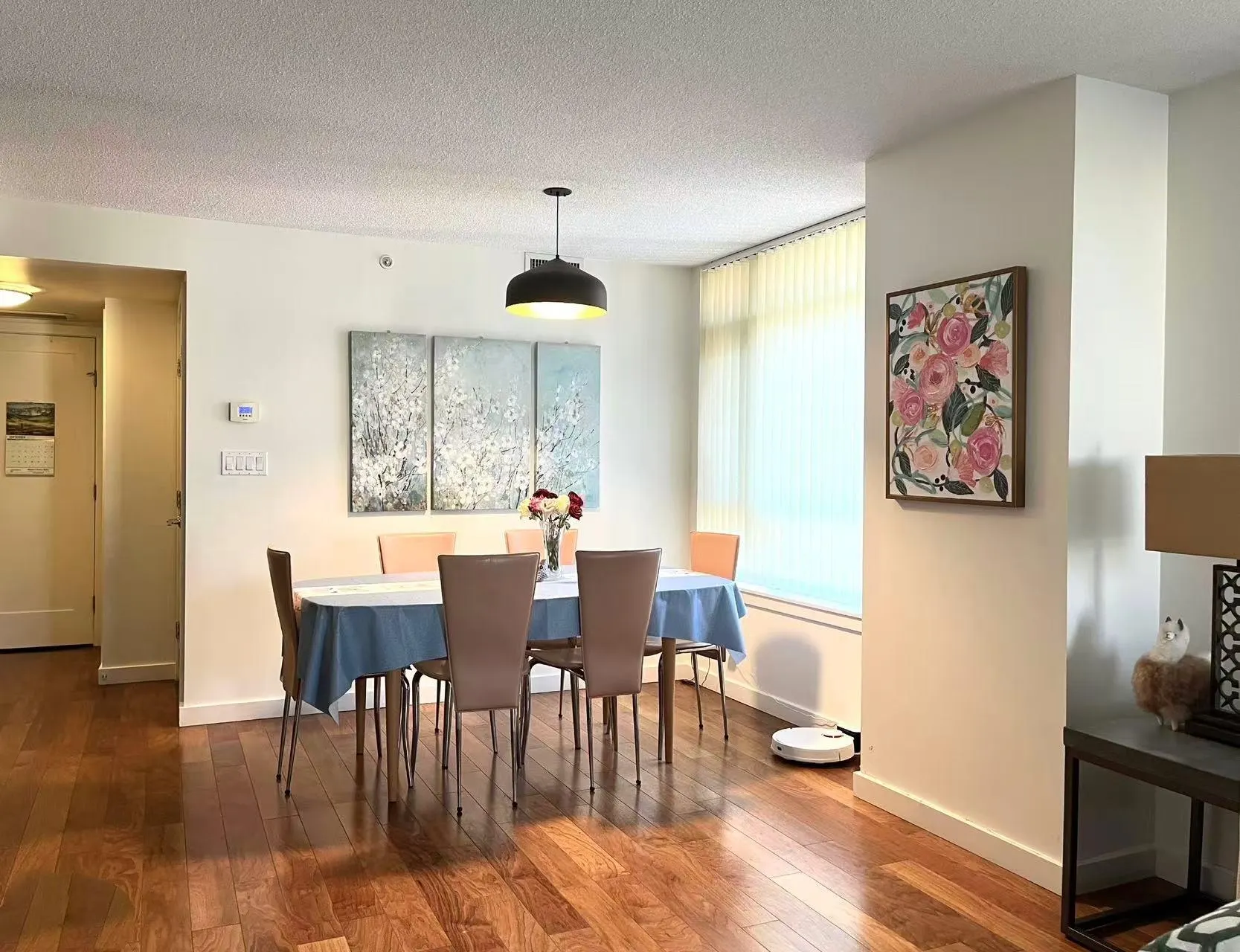 2080 W Broadway #662