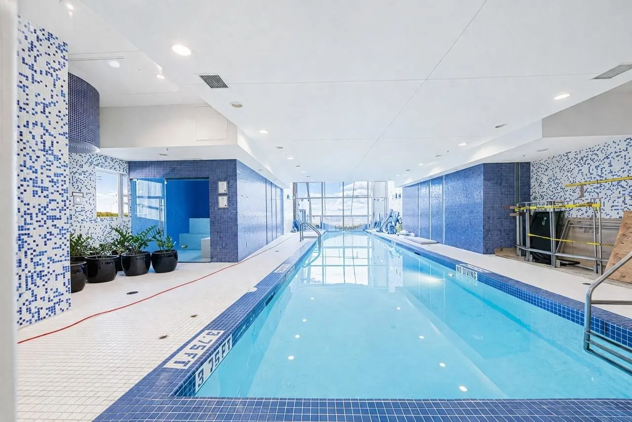 1233 W Cordova Street #1301