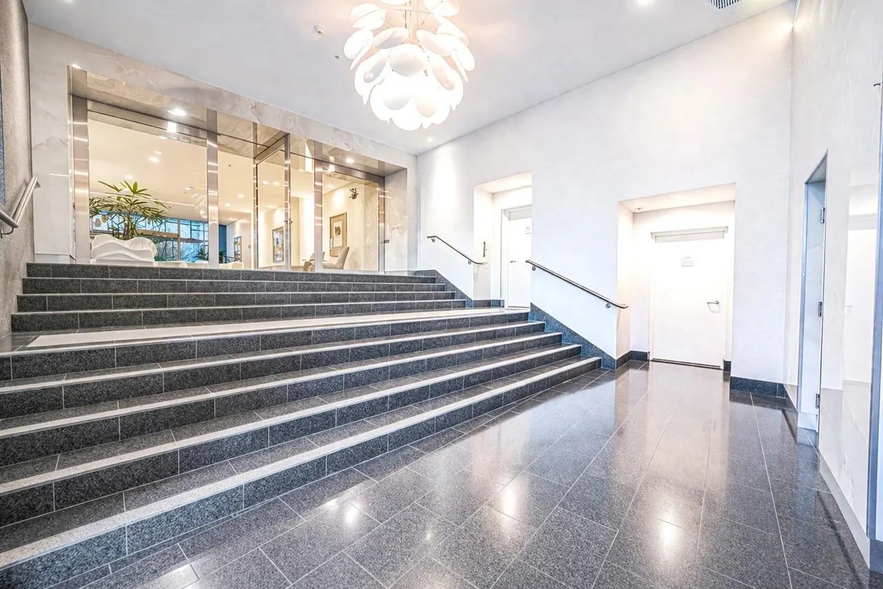 1233 W Cordova Street #1301