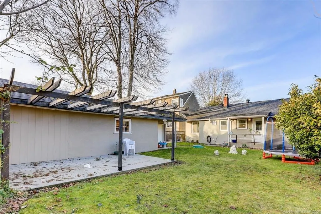 2016 W 48th Avenue