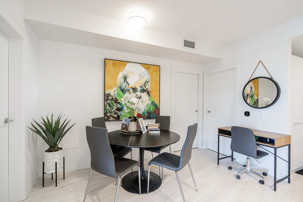 180 E 2nd Avenue #1119