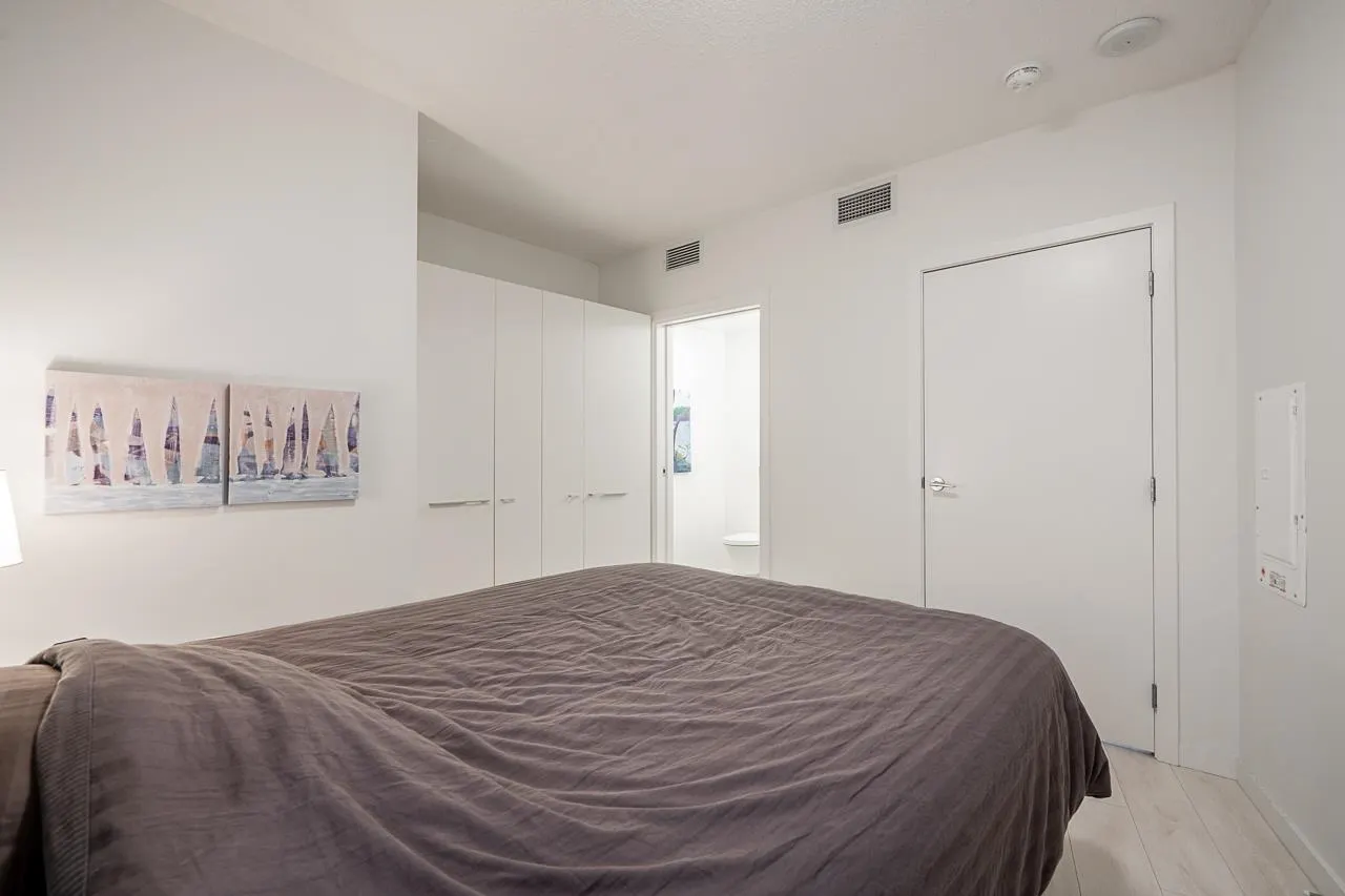 180 E 2nd Avenue #1119