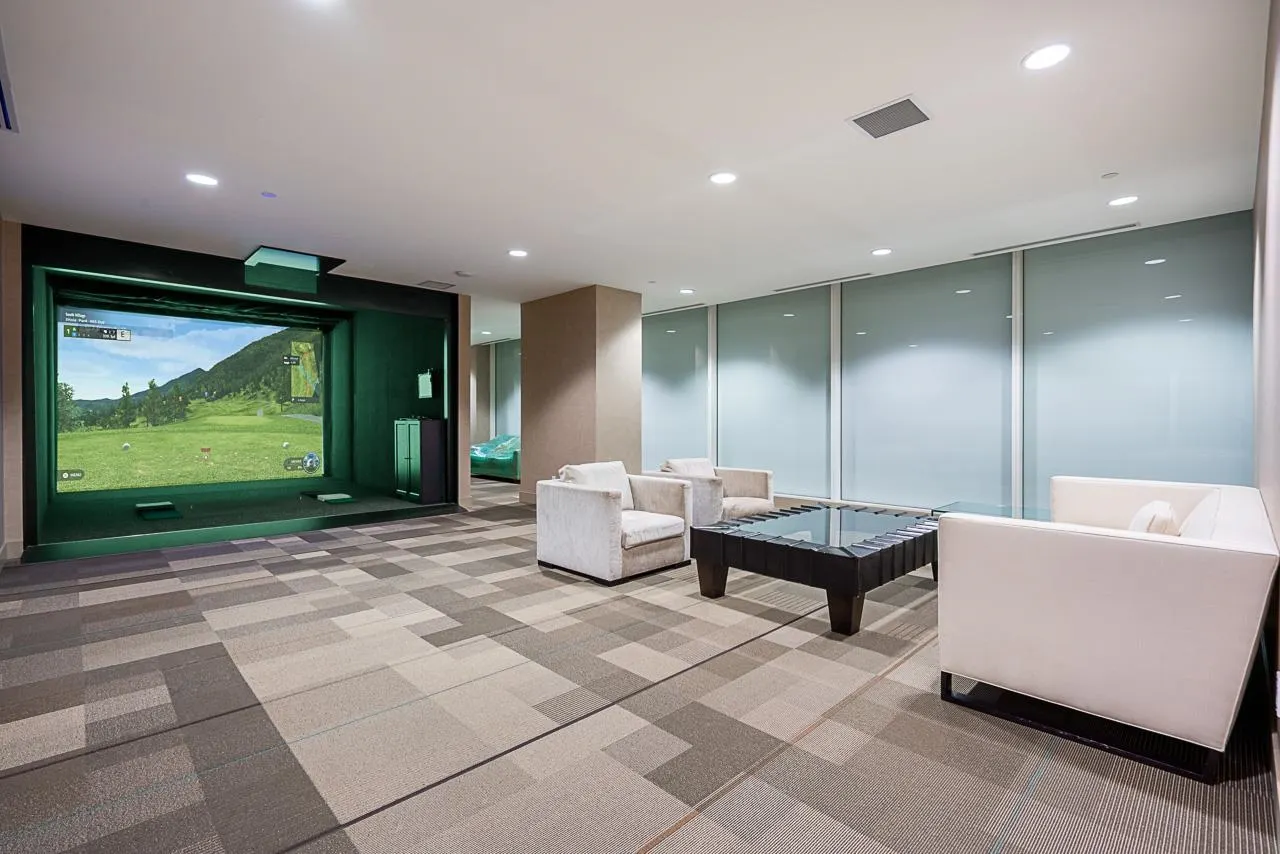 1139 W Cordova Street #2202