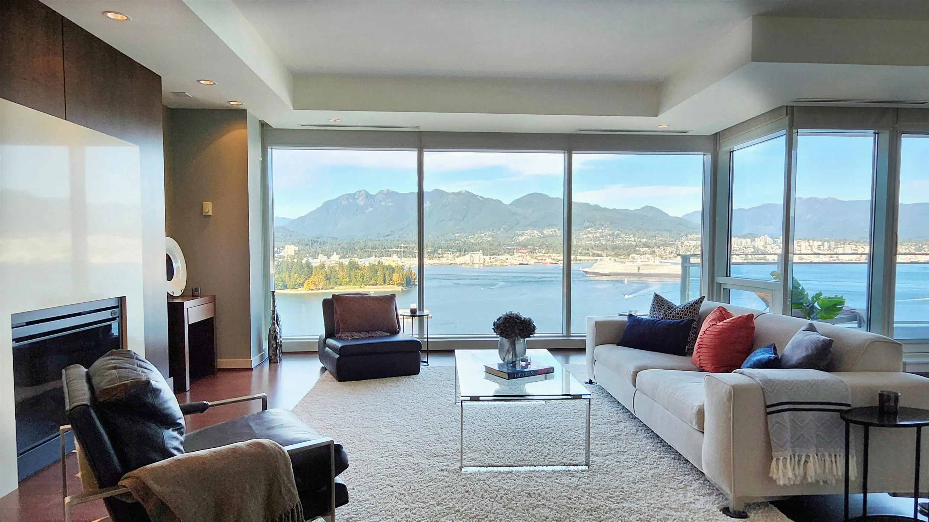 1139 W Cordova Street #2202
