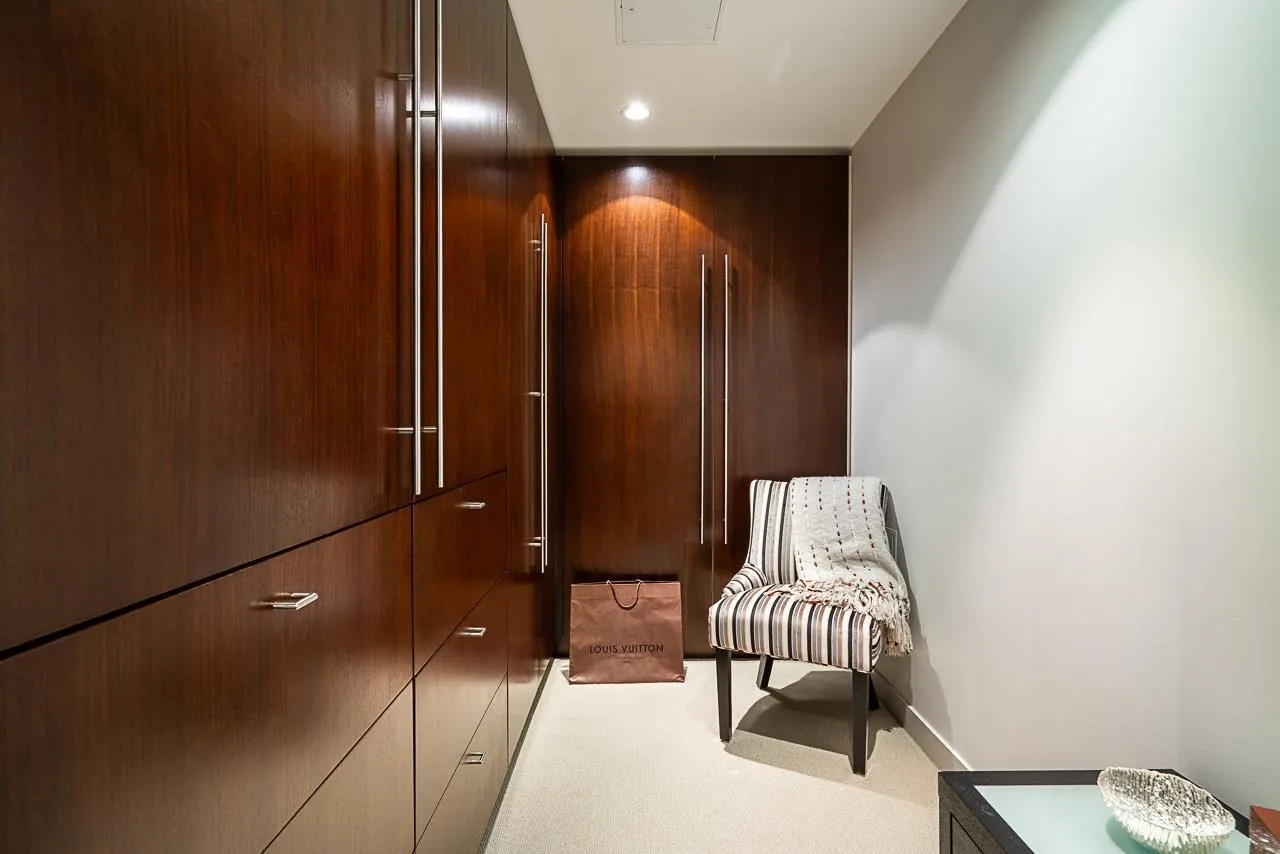 1139 W Cordova Street #2202