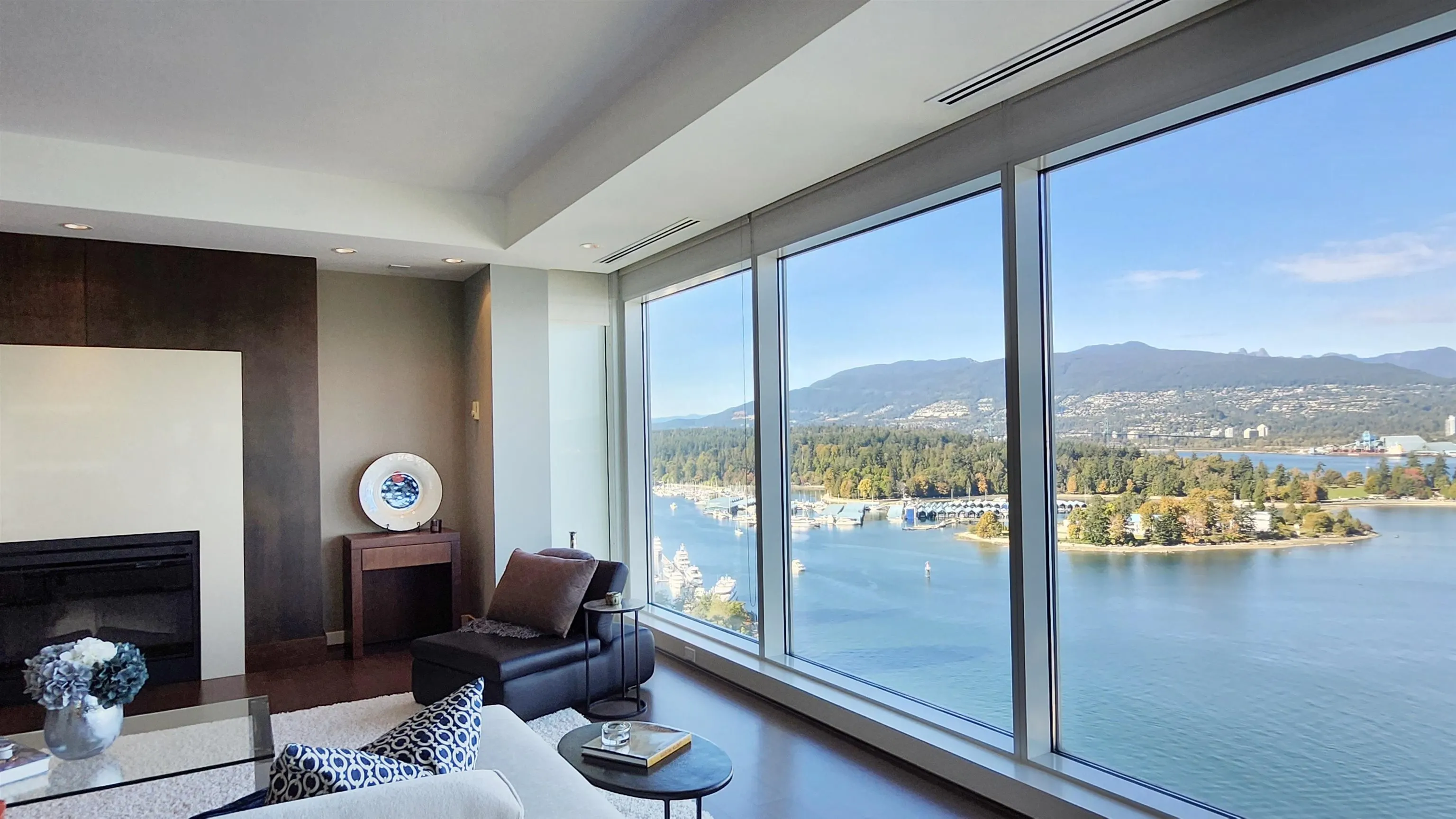 1139 W Cordova Street #2202